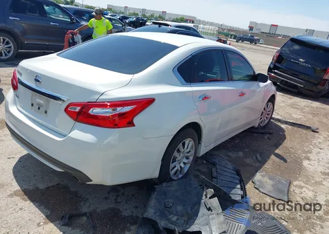 2016 Nissan Altima 2.5 S z USA, uszkodzony, nr VIN 1N4AL3AP4GN333328